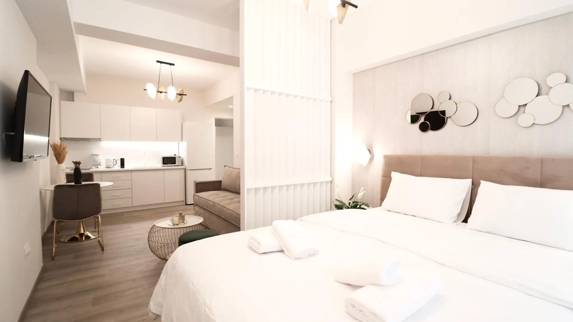 Apartment F & B Collection - Central Thessaloniki Greece
