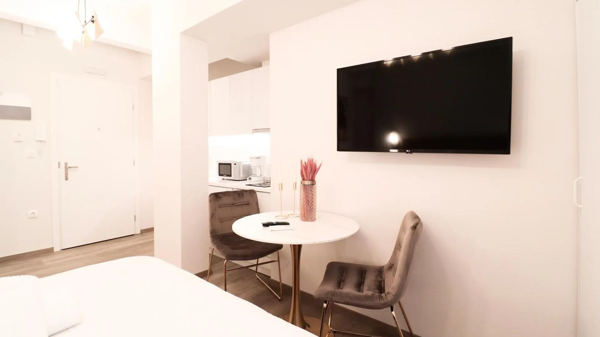 Apartment F & B Collection - Central Thessaloniki