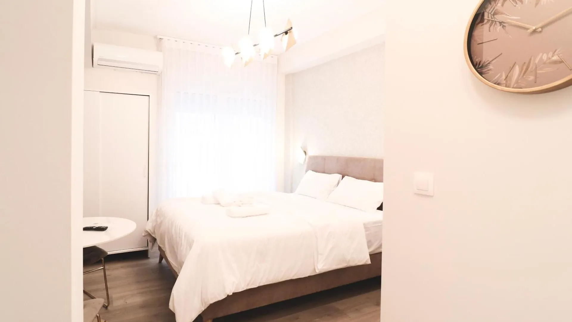F & B Collection - Central Thessaloniki Apartment