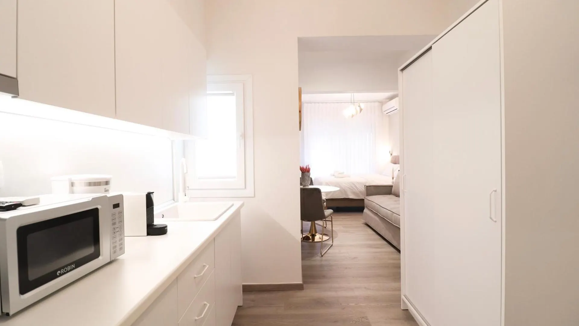F & B Collection - Central Thessaloniki 0*,  Greece